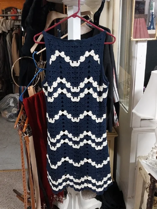 House of Harlow 1960 Navy and White Crochet Dress NWT - Picture 3 of 3